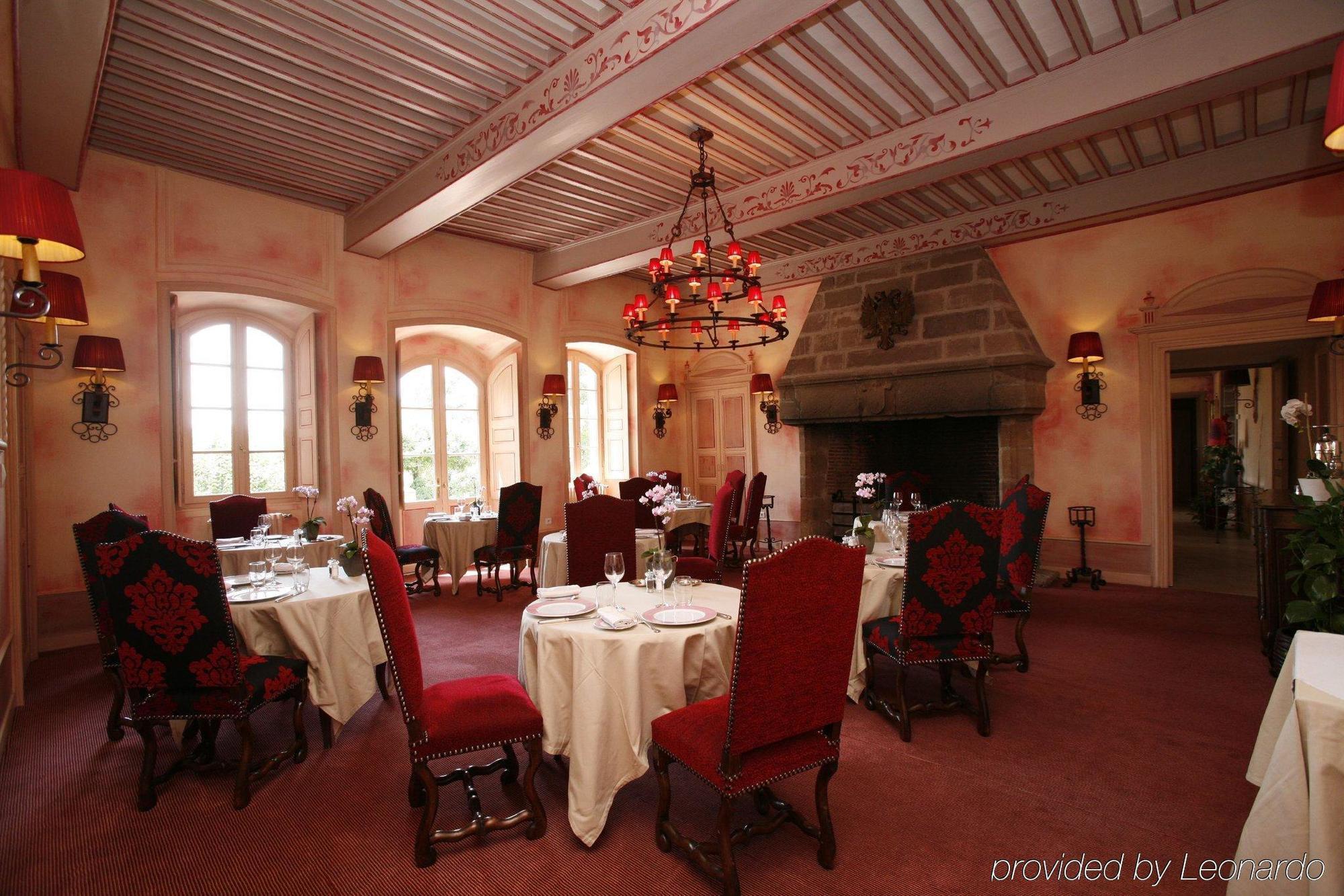 Hotel Chateau De Castel Novel - Les Collectionneurs Varetz Restoran foto
