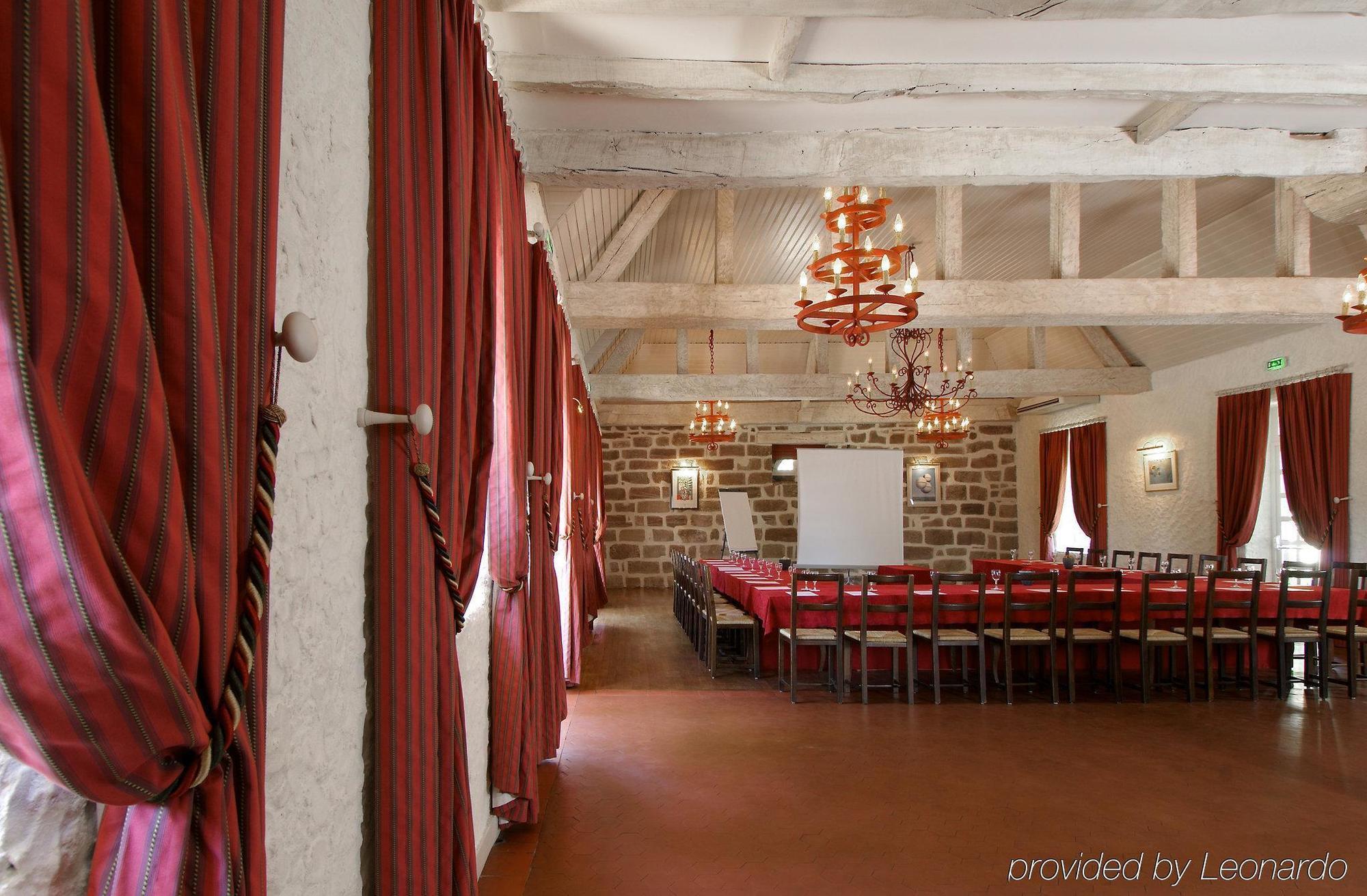 Hotel Chateau De Castel Novel - Les Collectionneurs Varetz Bagian luar foto