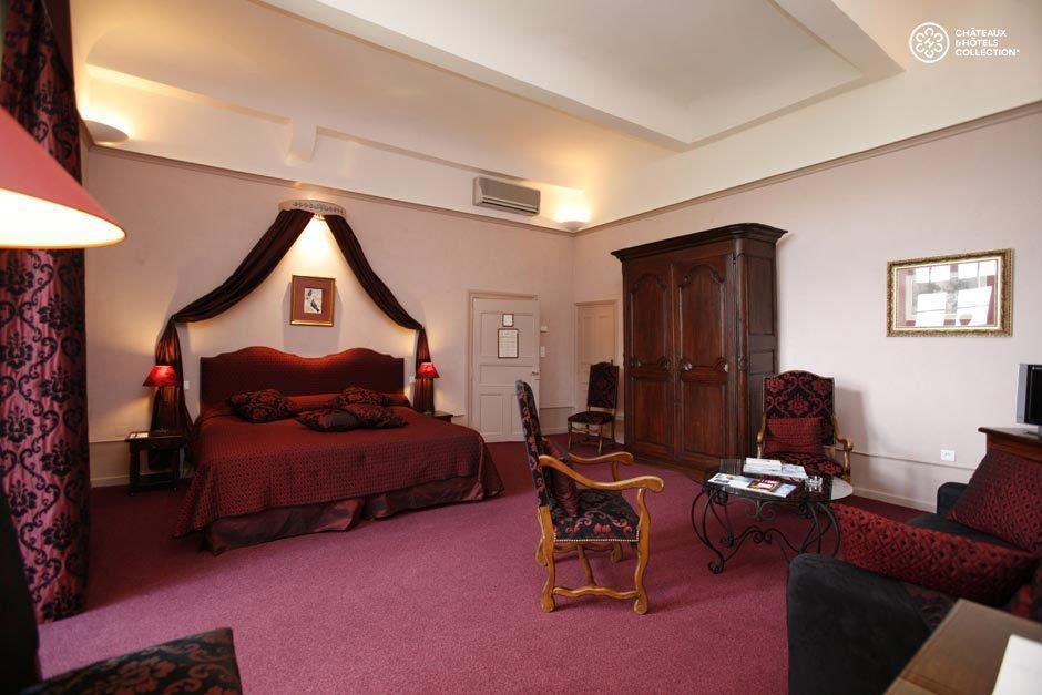 Hotel Chateau De Castel Novel - Les Collectionneurs Varetz Ruang foto