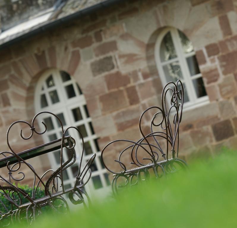 Hotel Chateau De Castel Novel - Les Collectionneurs Varetz Bagian luar foto